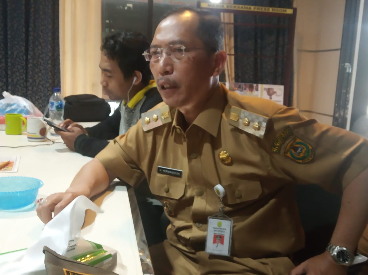 Wakil Walikota Banjarmasin Hermansyah Sambangi Pressroom Pemko/Teras7.com/Tania Anggrainy