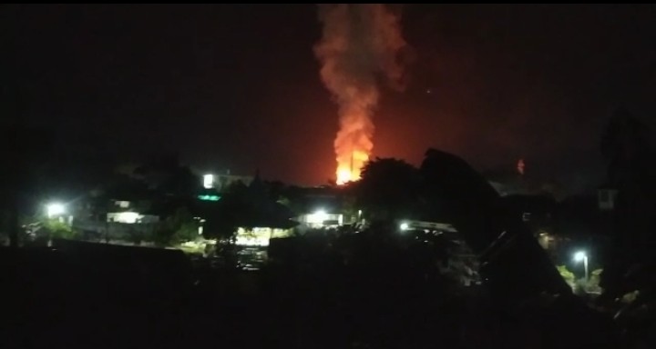 Kebakaran di 2 titik di Kota Martapura pada dini hari gegerkan masyarakat