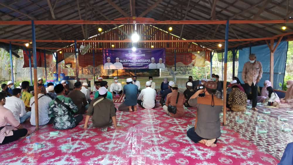 Membangun desa dengan cara kreatif ini disampaikan Saidi Mansyur dalam buka bermasa Forsekdesi Kabupaten Banjar