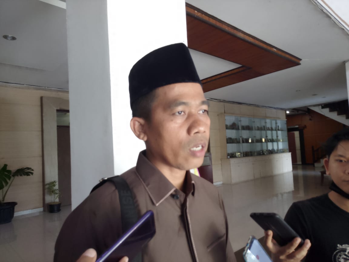 Ketua Komisi IV DPRD Kabupaten Banjar Ahmad Sarwani sambut baik pelaksanaan kembali Pembelajaran Tatap Muka di sekolah setelah dipindah dengan pembelajaran via daring akibat Pandemi Covid 19