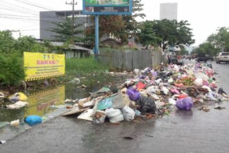 Sampah menjadi salah satu masalah di Kabupaten Banjar yang tak bisa terselesaikan bahkan semakin bertambah seiring dengan tumbuhnya perumahan masyarakat