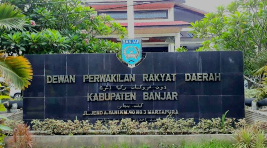 DPRD Kabupaten Banjar bakal bangun lift tanpa persetejuan Ketua. Rabu (12/04/2023). (Foto: maulana/teras7)