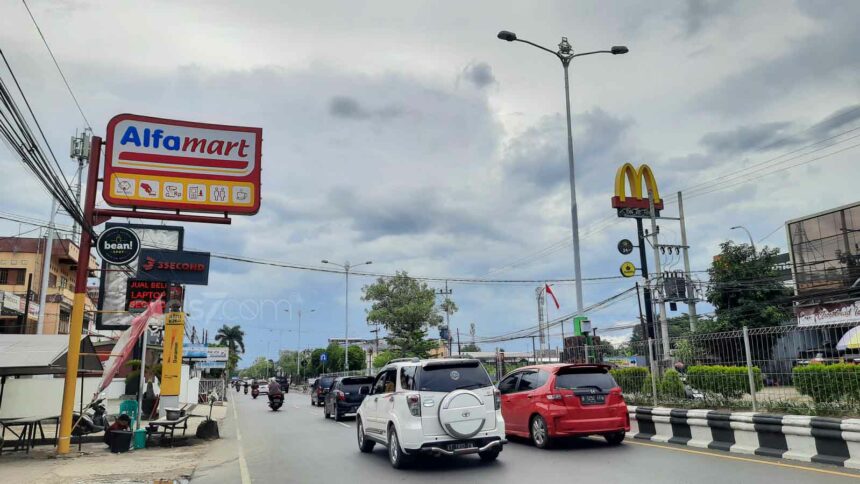 Jejeran reklame di Kota Banjarbaru